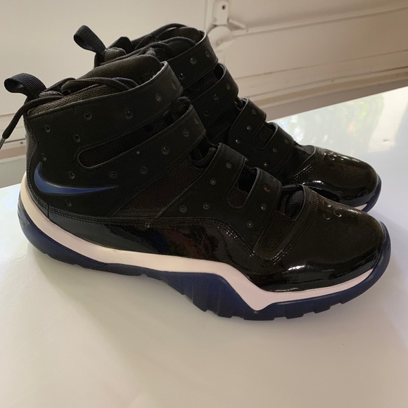 nike sharkley basketball shoes